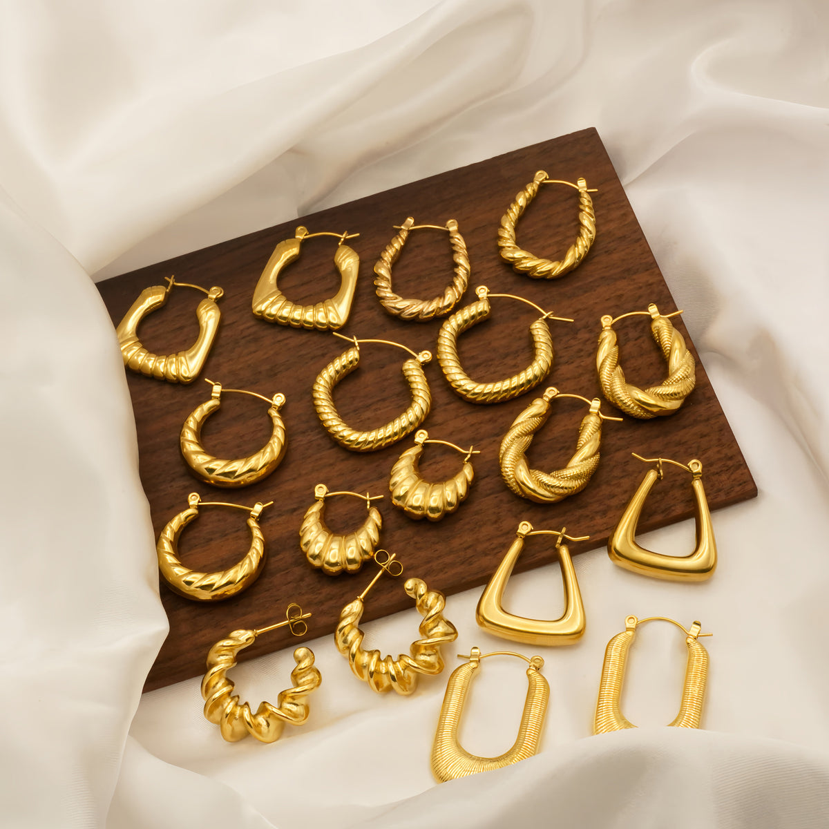 Geometric gold earrings