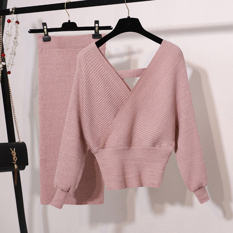 V-neck knit top and skirt set