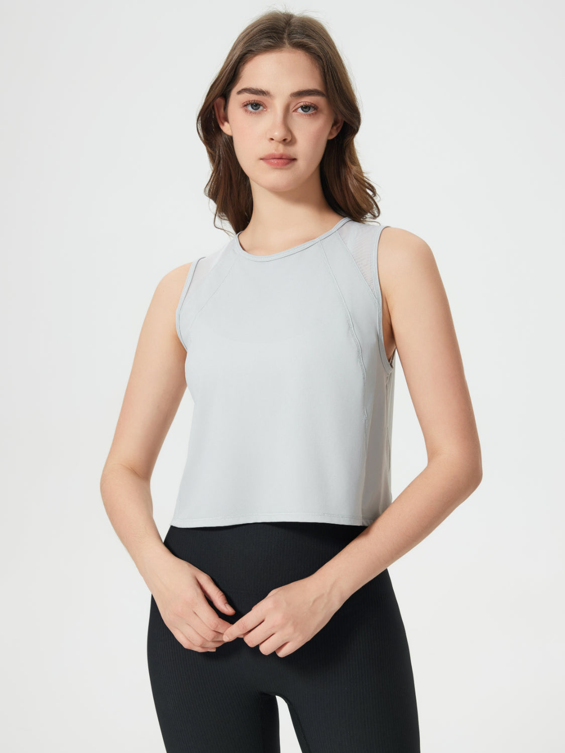 Round neck cropped active tank