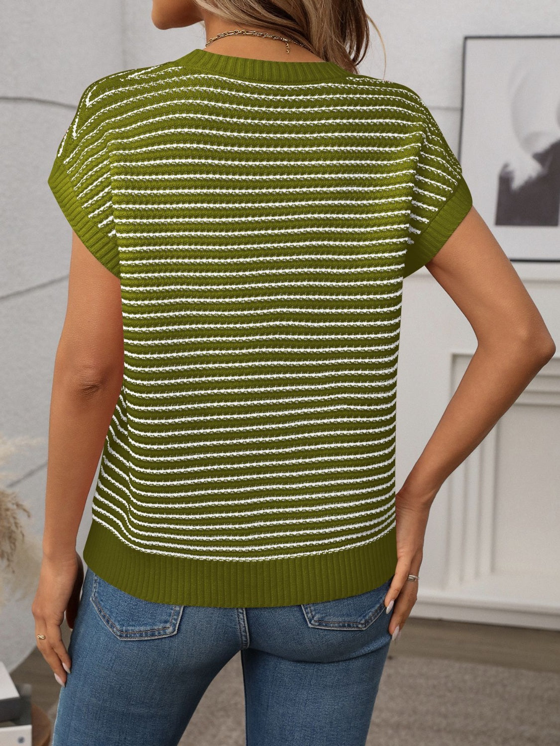 Striped round neck short sleeve knit top