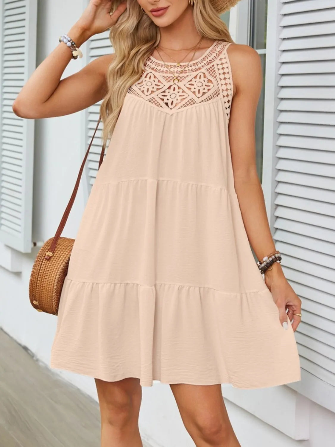 Ruffled hem lace sleeveless dress