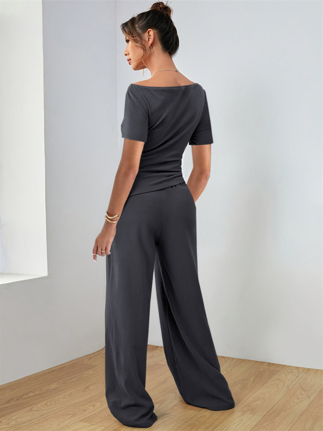 Tee and pants set