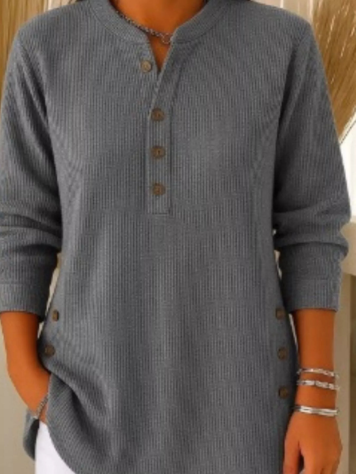 Corduroy button top – gray
