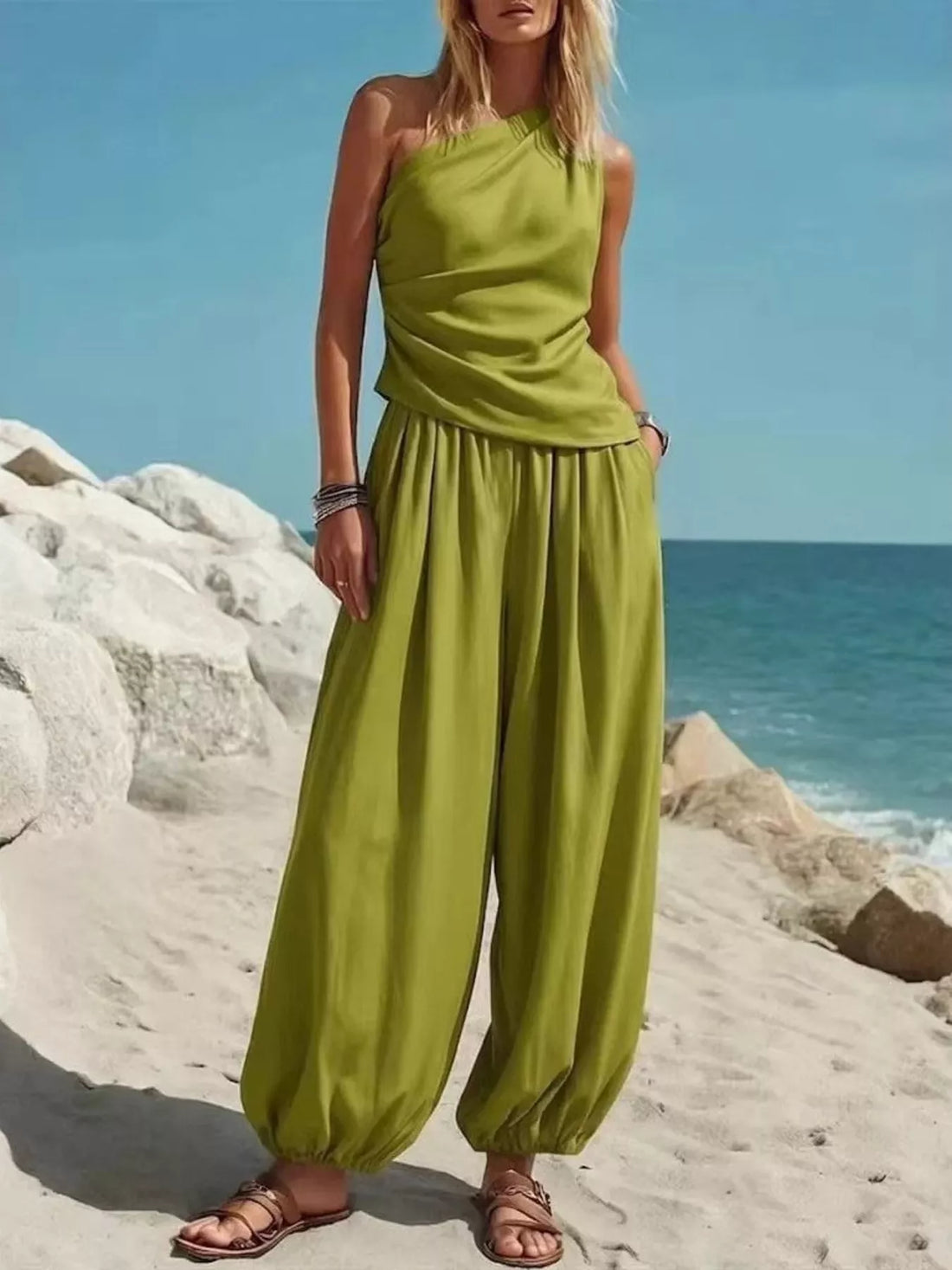 One-shoulder sleeveless top and harem pants set, Green