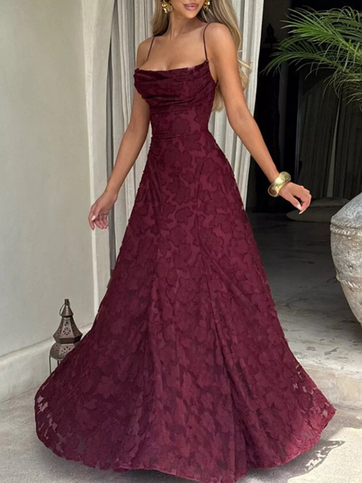 Lace spaghetti strap maxi dress