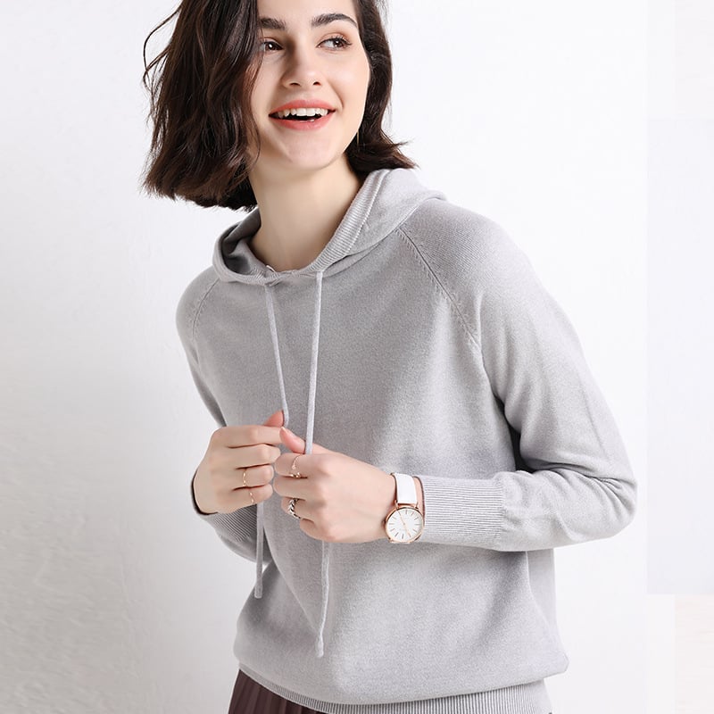 Hooded fine-knit sweater