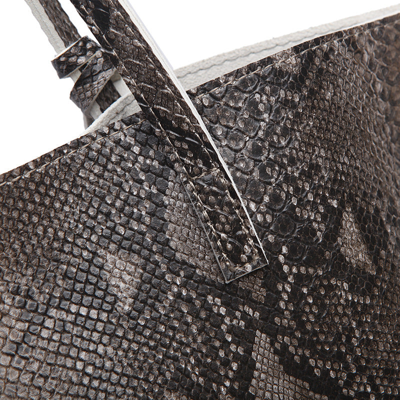 Mini crossbody bag