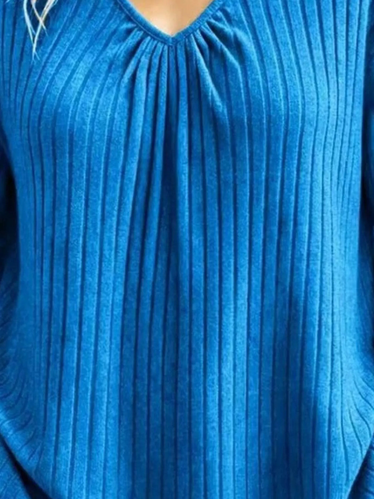 Ribbed V-neck long-sleeve tee