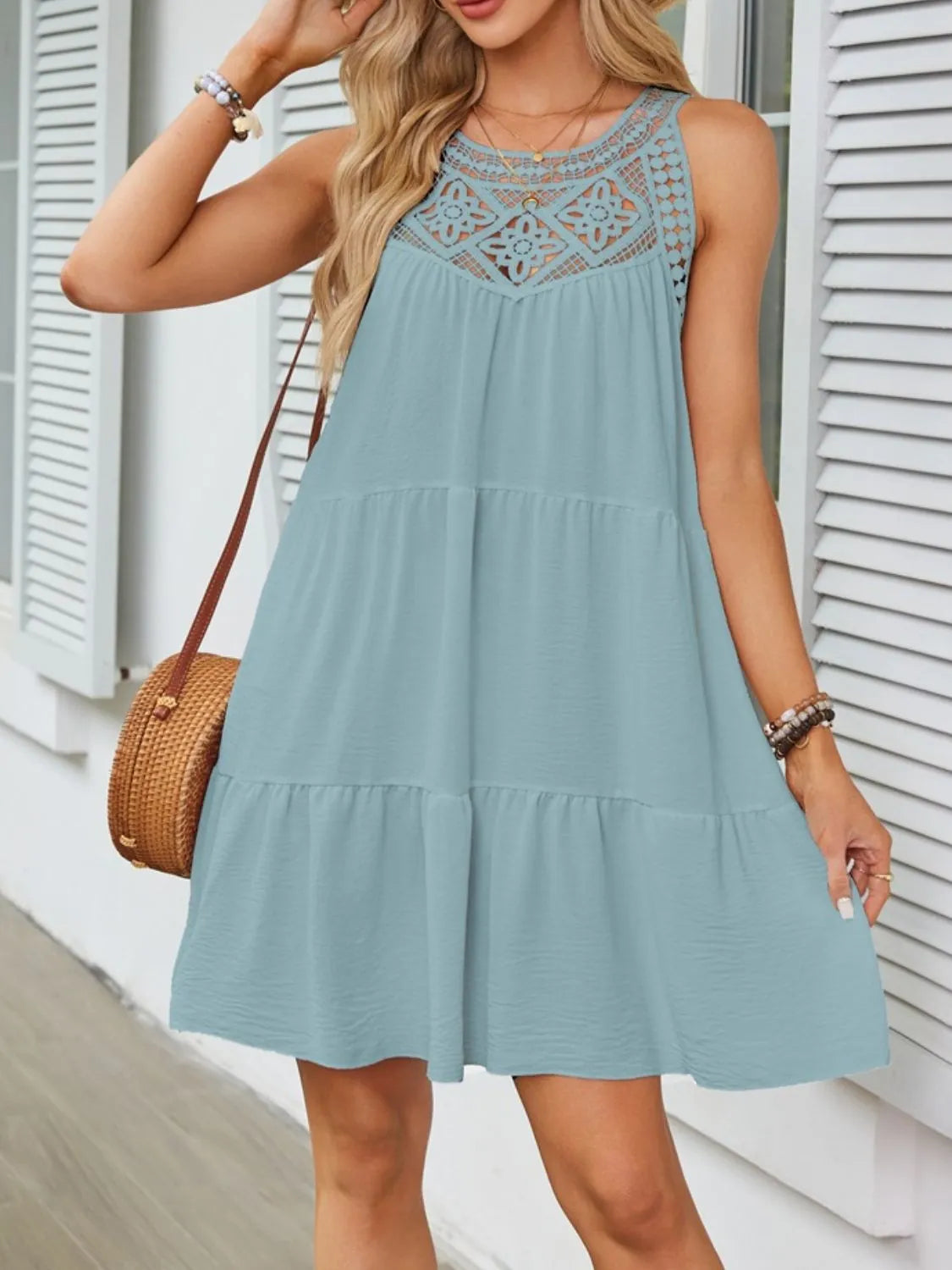Ruffled hem lace sleeveless dress