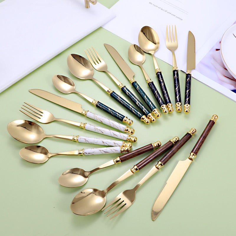 Gold cutlery set