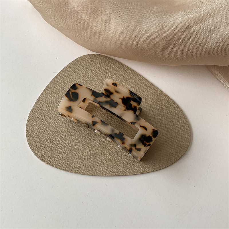 Acetate claw clip – light leopard print