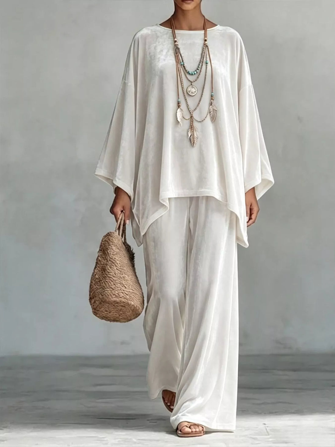 Asymmetric top and pants set – white