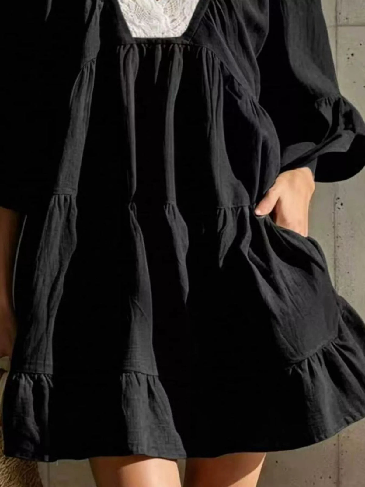 Lace-trim puff-sleeve dress