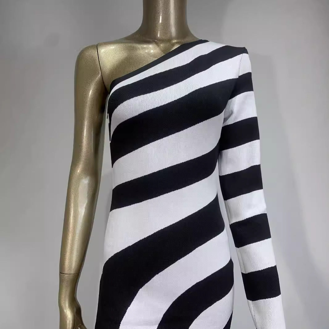 Zebra print single shoulder long sleeved open leg bandage dress banquet party dress