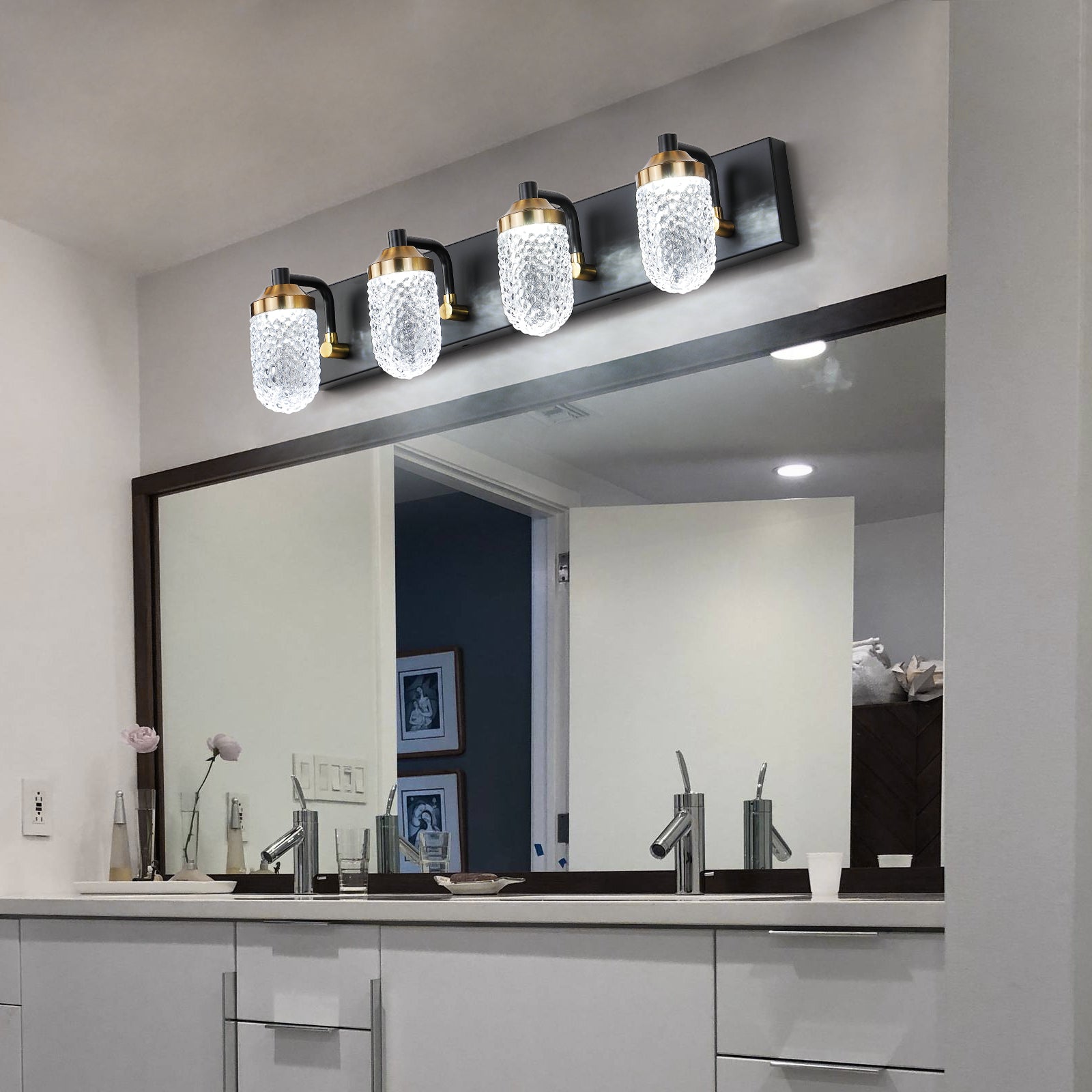 Vanity  Lights With 4 LED Bulbs For Bathroom  Lighting