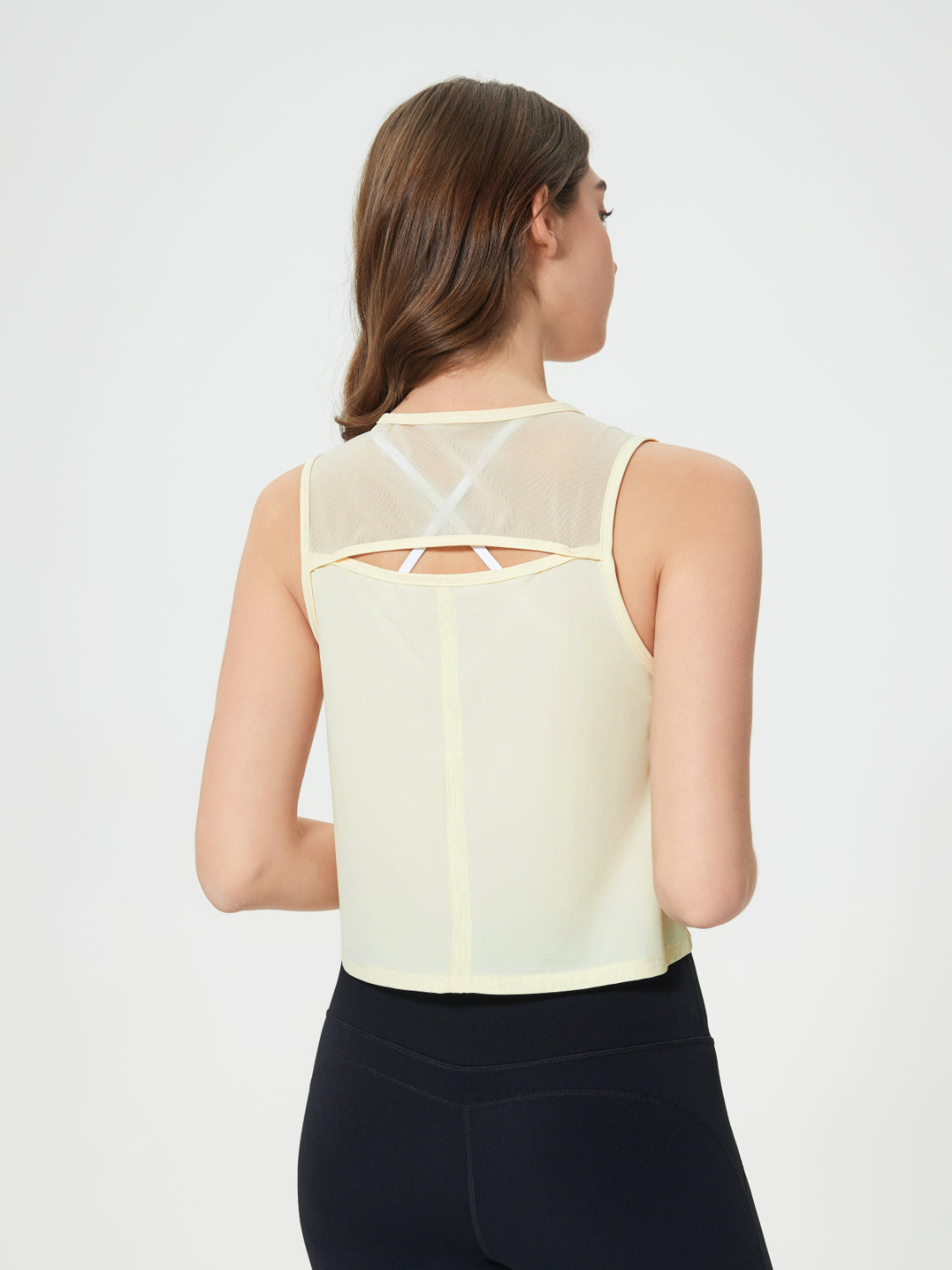 Round neck cropped active tank