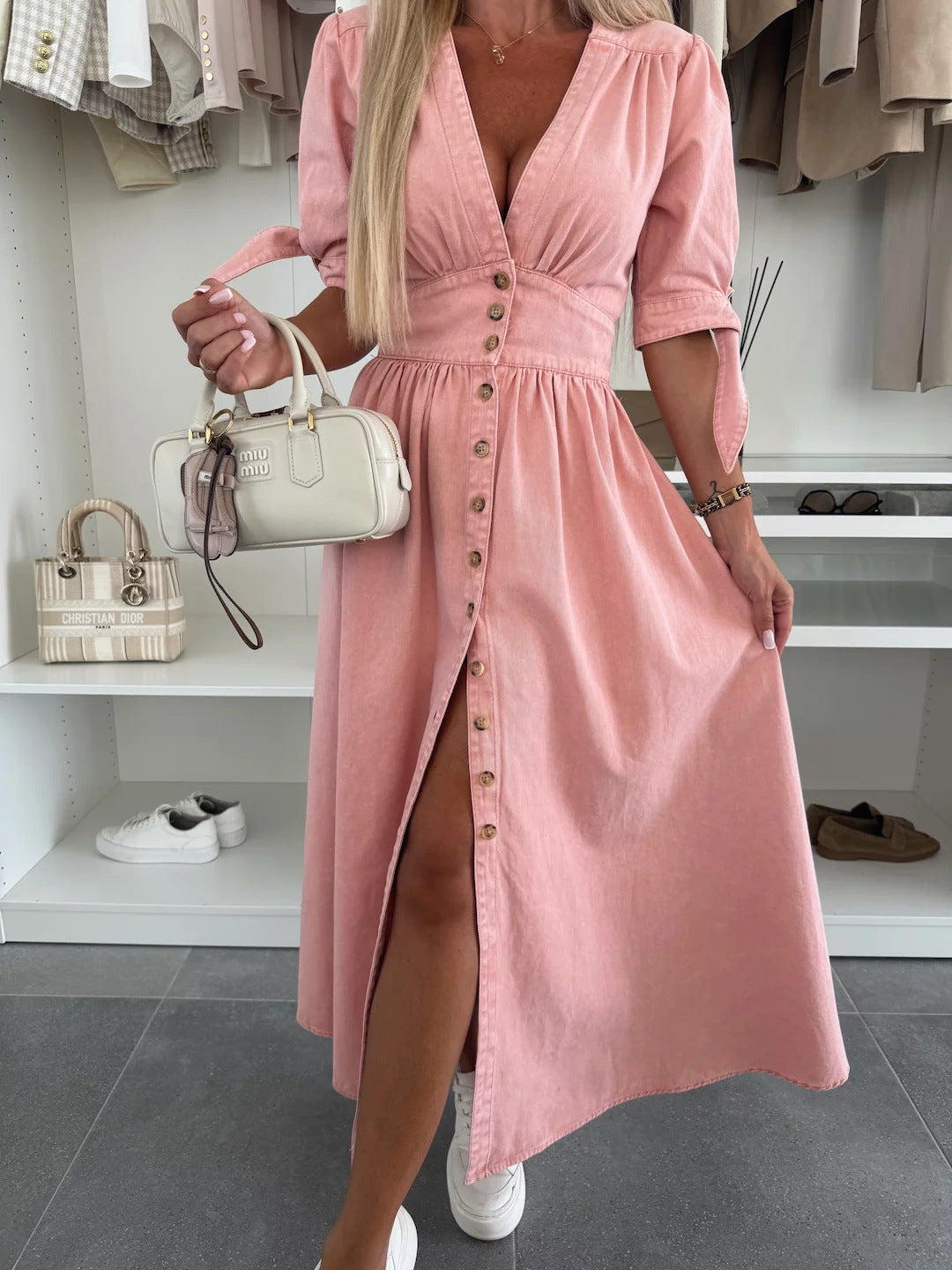 Button-front V-neck midi dress – pink