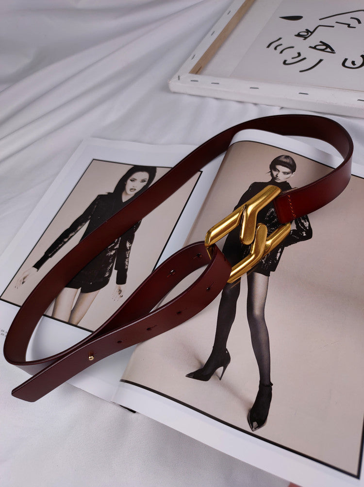Gold link-buckle belt