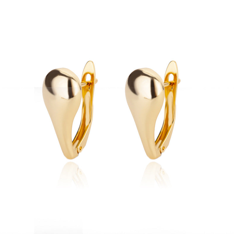 Pavé gold hoop earrings