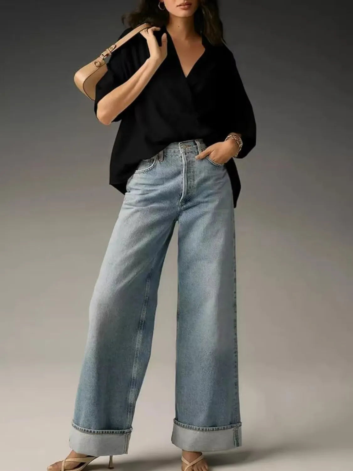 Collared half-sleeve blouse