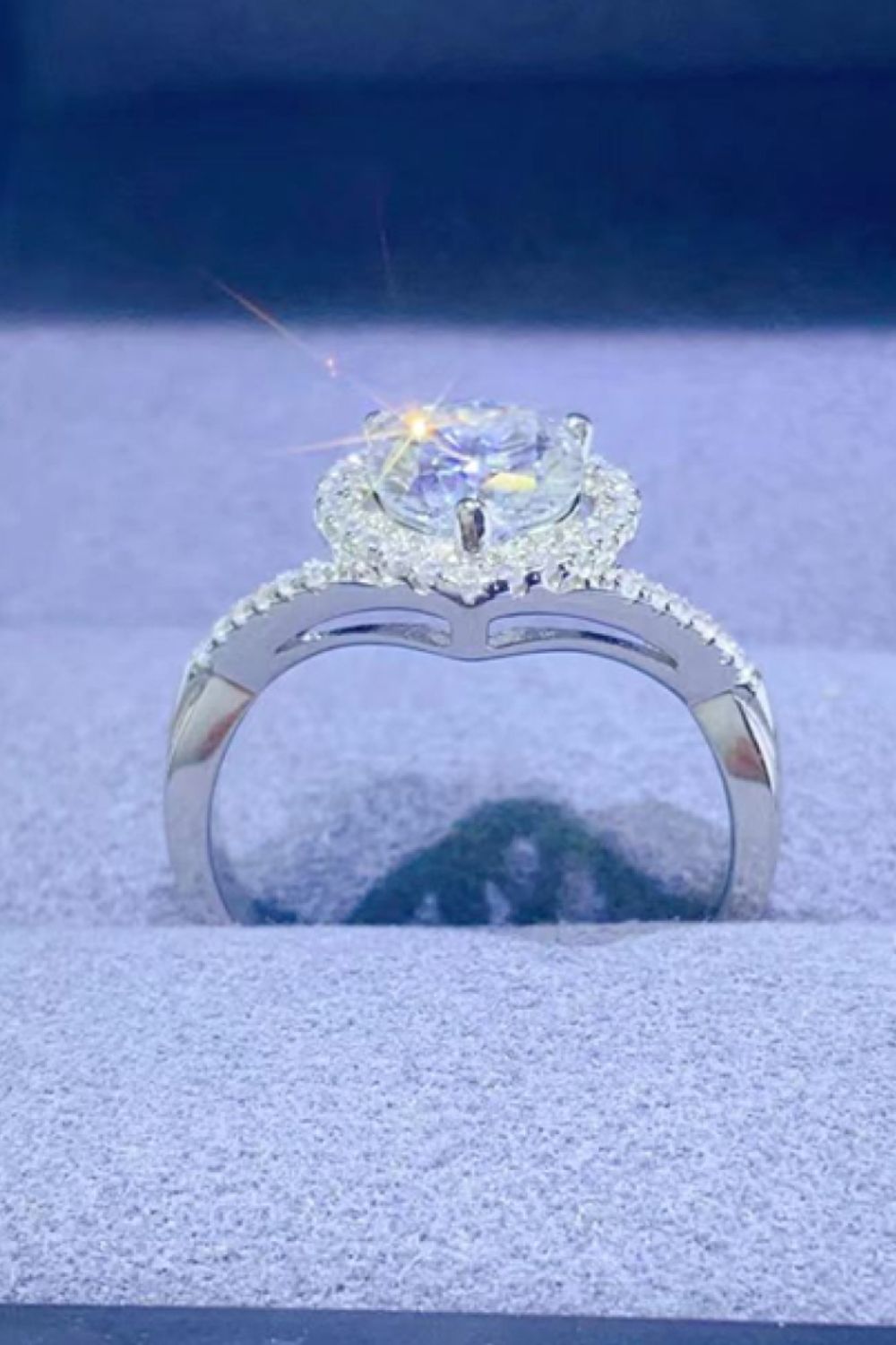 1 ct moissanite heart ring