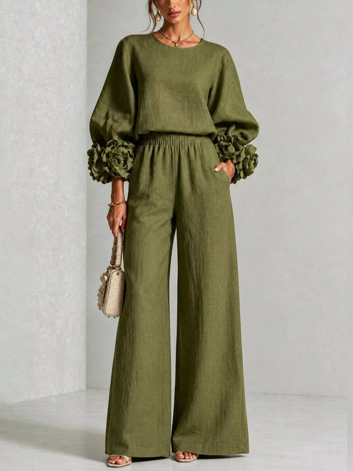 Floral-cuff top and pants set – moss