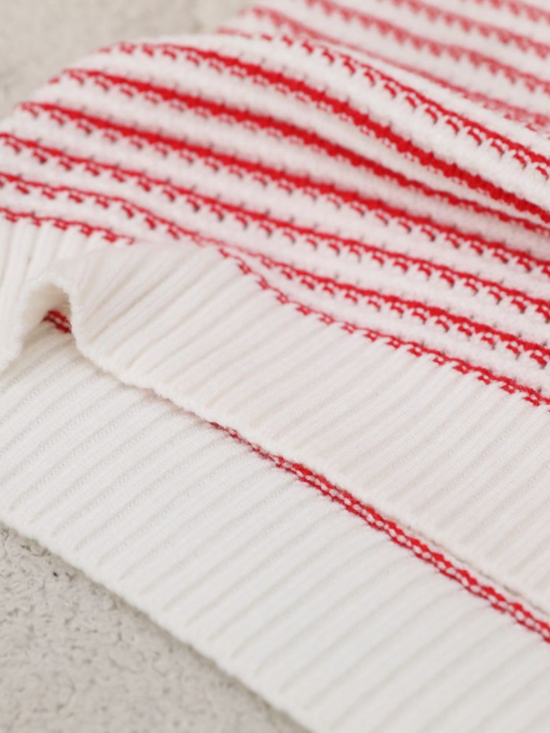 Striped round neck short sleeve knit top