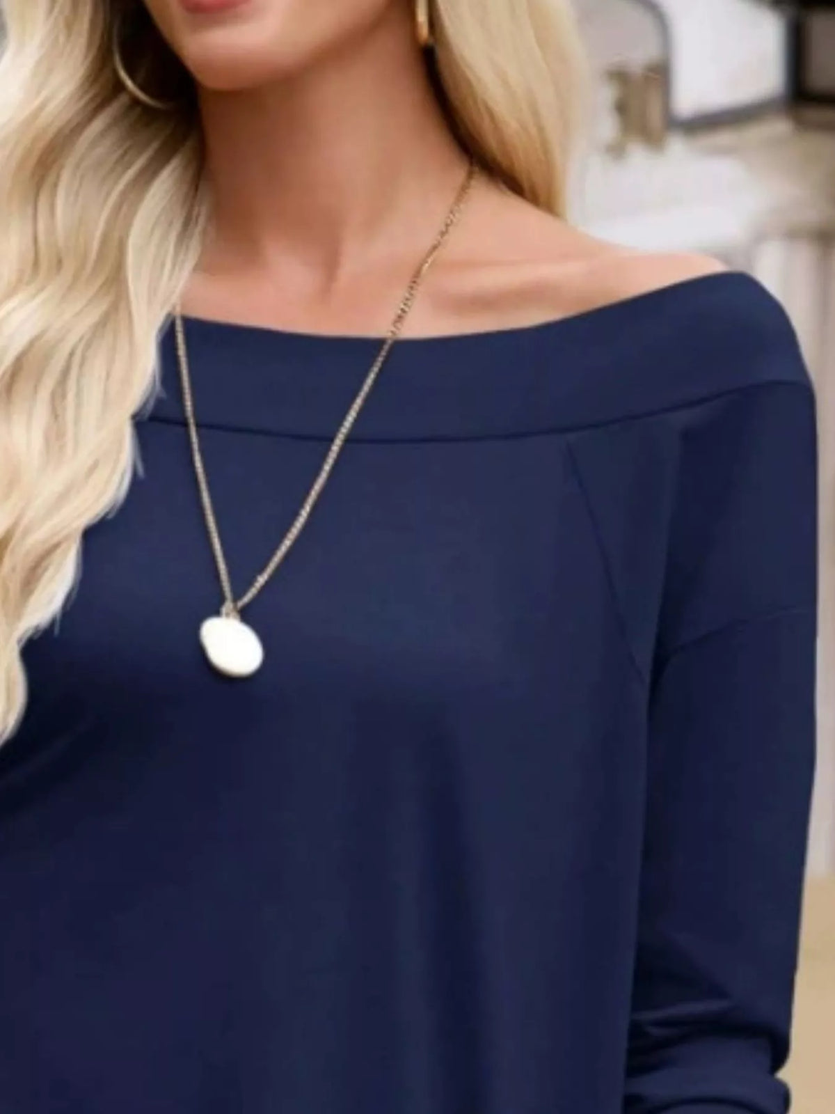 Off-shoulder long-sleeve tee