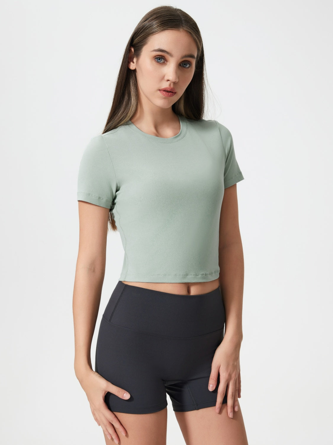 Round neck short sleeve active T-shirt, Sage