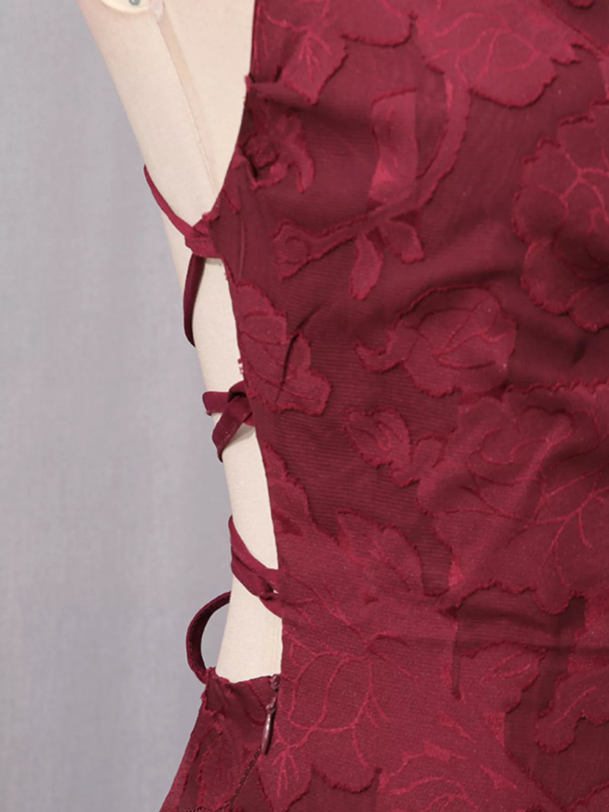 Lace spaghetti strap maxi dress