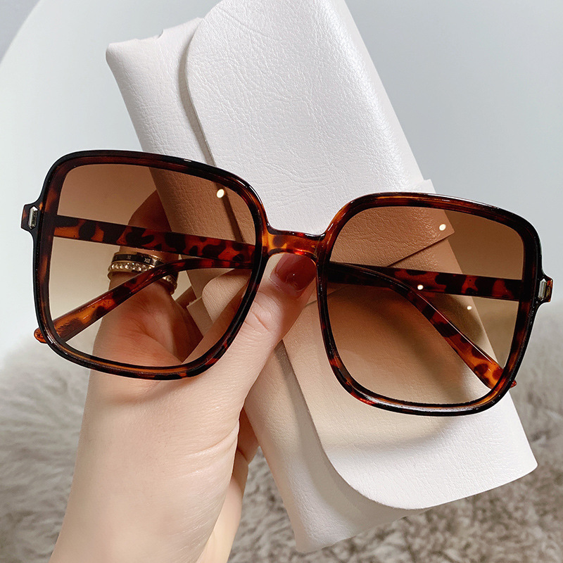 Gradient vintage sunglasses