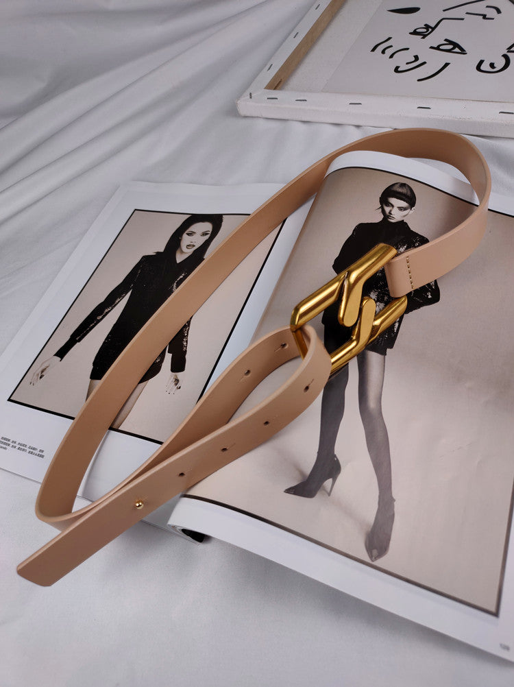 Gold link-buckle belt