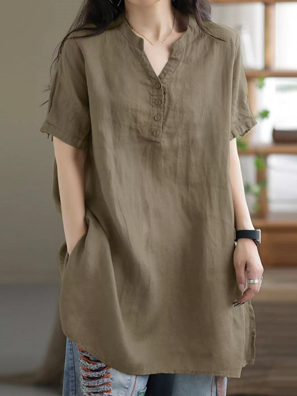 Oversized notched blouse – yellowish brown