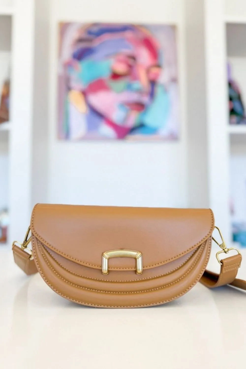 Crescent crossbody bag – camel