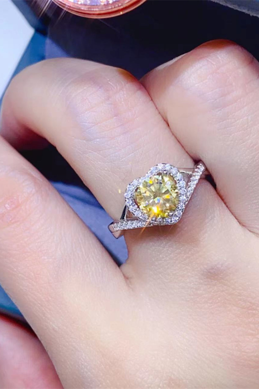 1 ct moissanite heart ring – yellow