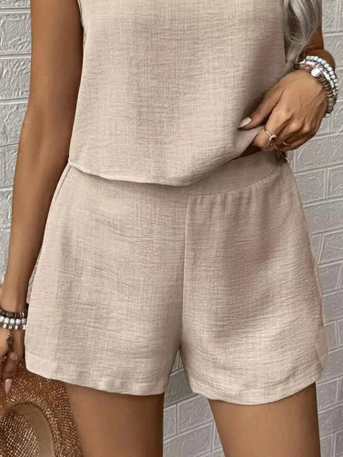 Round neck tank top and shorts set
