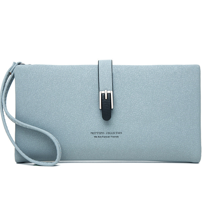 Buckle wristlet wallet