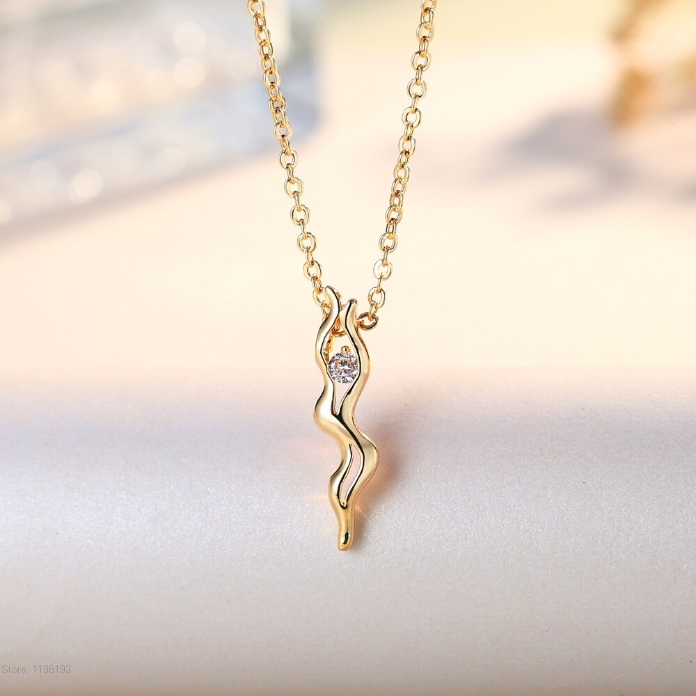 Geometric pendant necklace