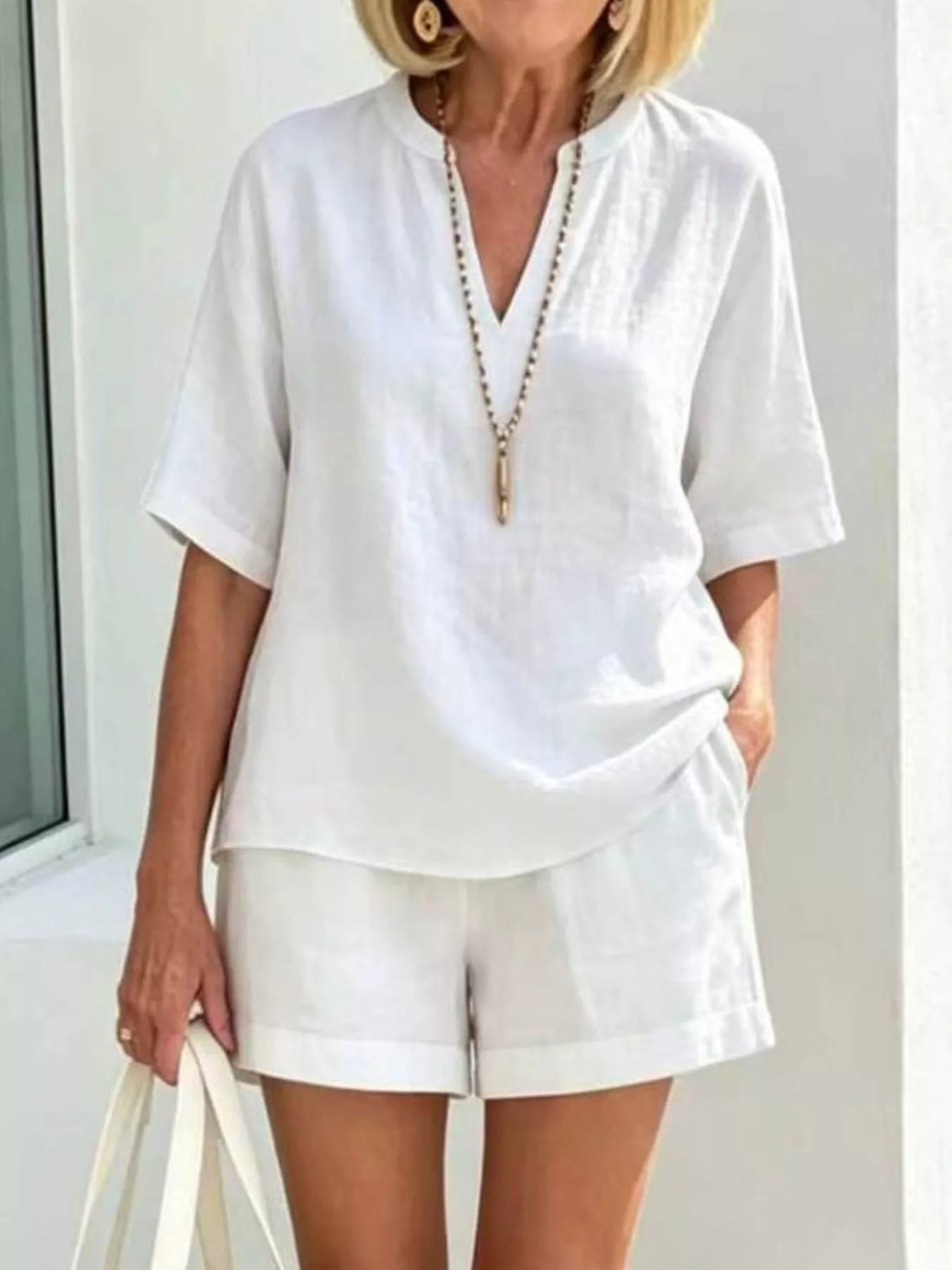 Half-sleeve top and shorts set – white