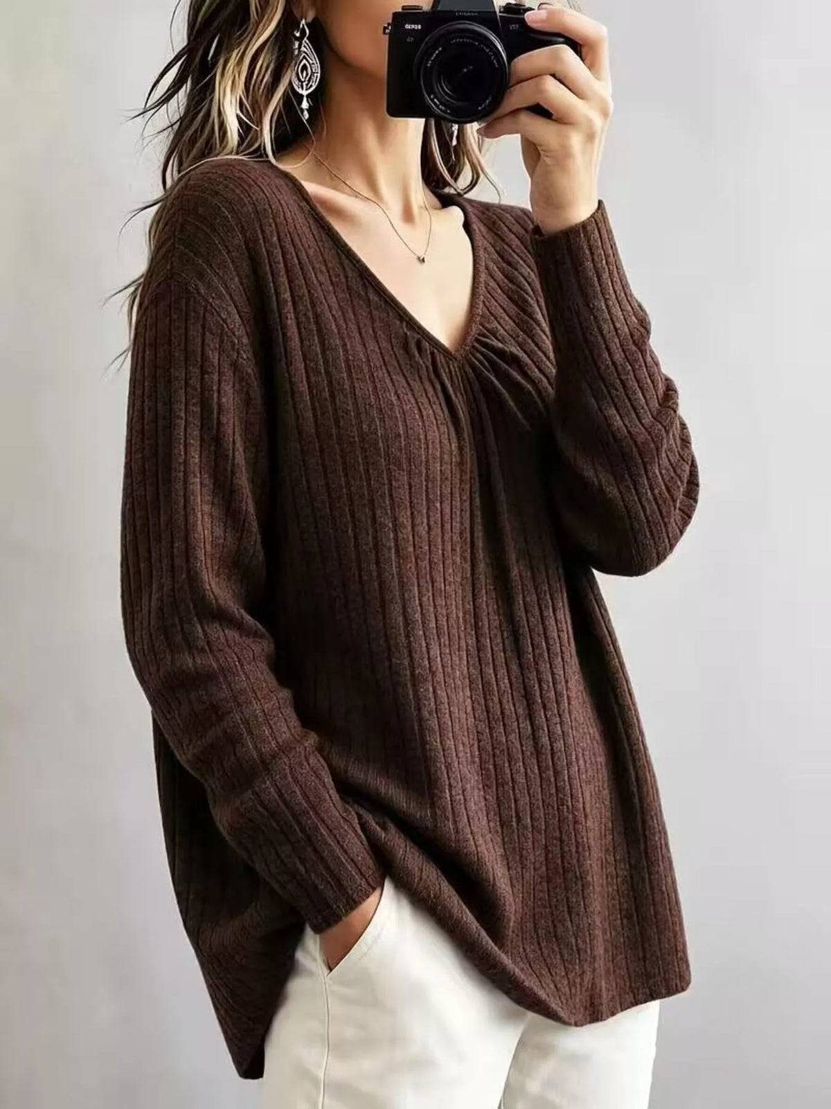 Ribbed V-neck long-sleeve tee – brown