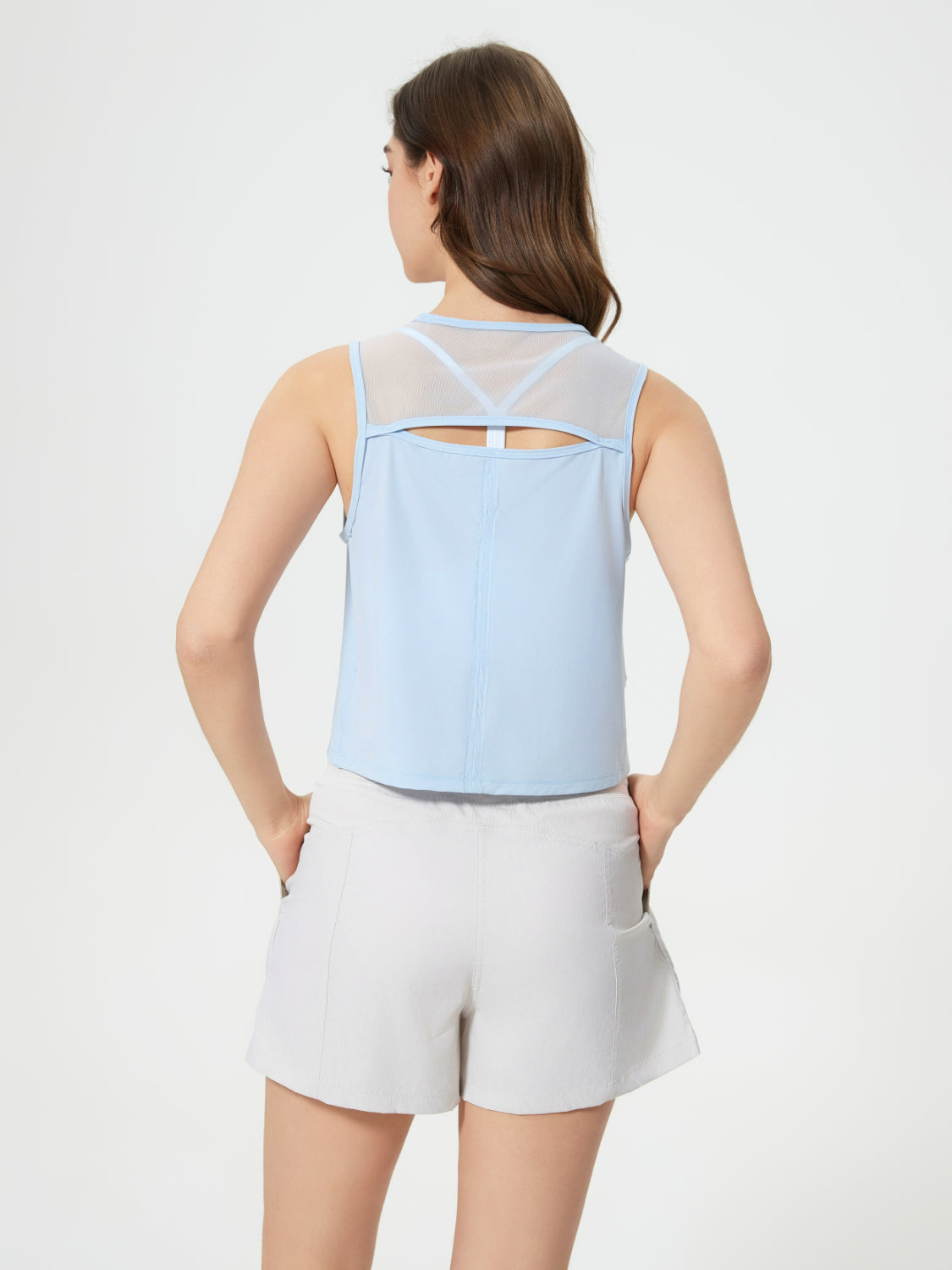 Round neck cropped active tank